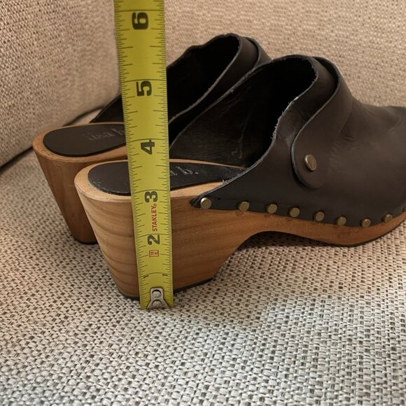 Lisa B. Classic High Heel Studded Clog in Black Leather Size 42 (9.5-10 US) - Picture 3 of 8